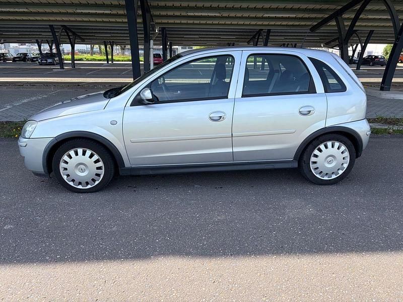 Gebraucht Opel Corsa Edition 80 PS (58 kW) 2006 Silber Kleinwagen