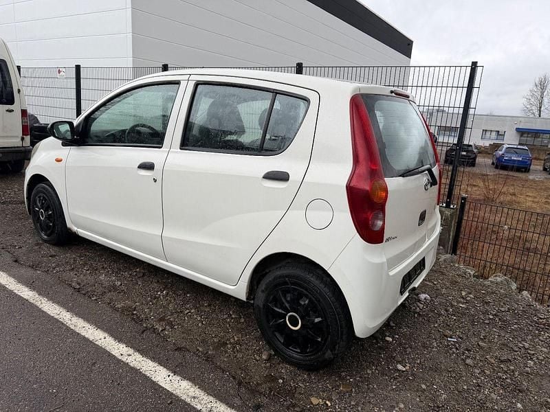 Gebraucht Daihatsu Cuore 69 PS (50 kW) 2010 Weiß Kleinwagen