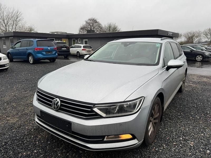 Gebraucht VW Passat Comfortline 150 PS (110 kW) 2019 Silber Kombi