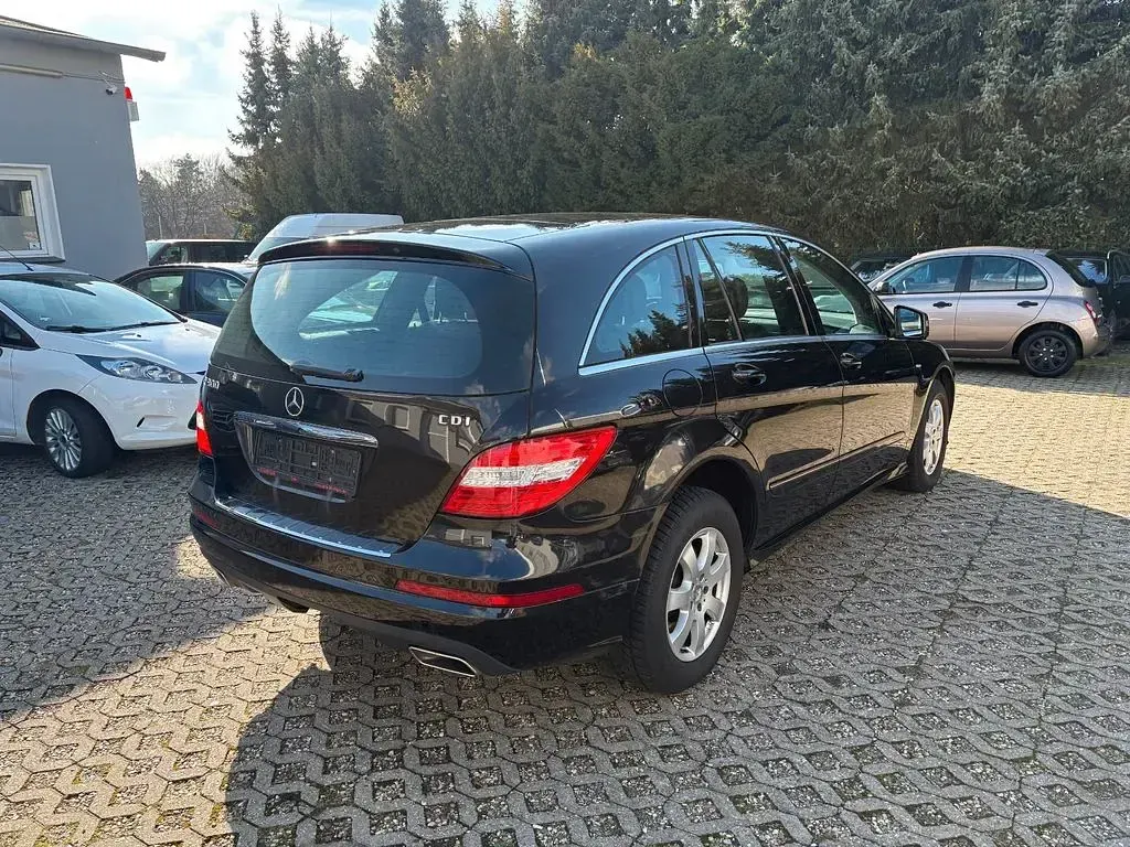 Gebraucht Mercedes R300 190 PS (139 kW) 2011 Schwarz Kombi