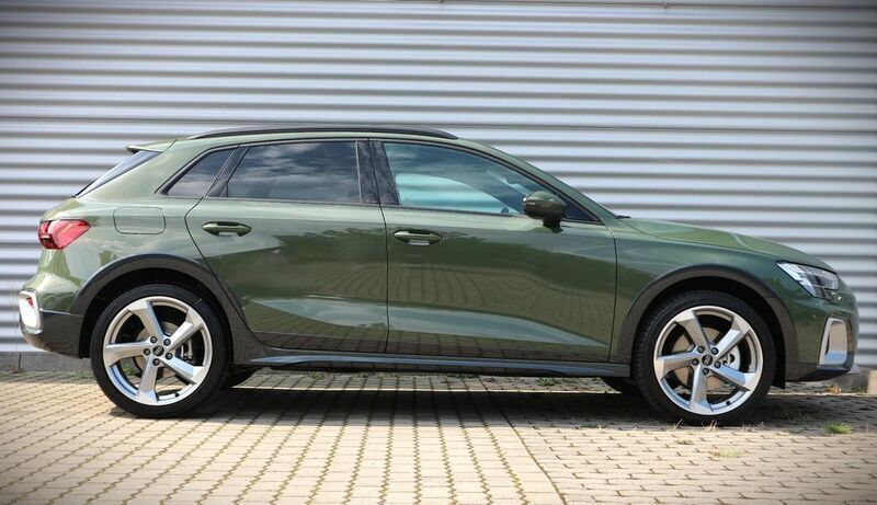Usado Audi A3 Ambiente 150 HP (110 kW) 2024 Verde Citadino
