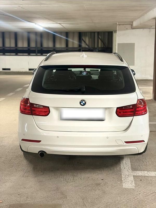 Gebraucht BMW 316 116 PS (85 kW) 2015 Weiß Kombi