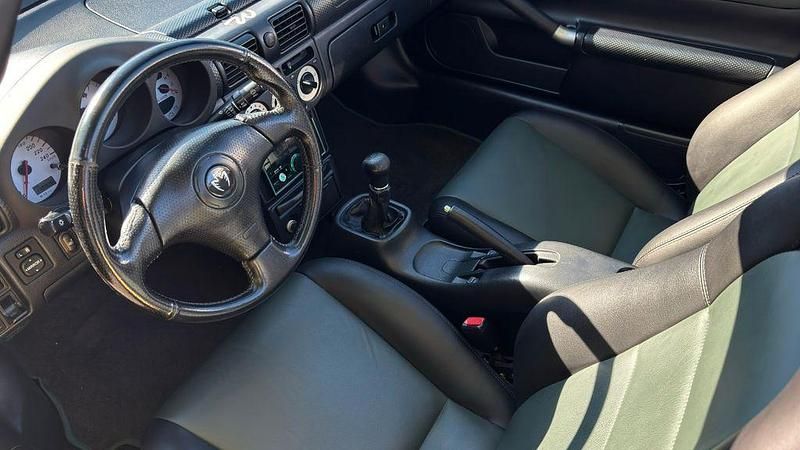 Gebraucht Toyota MR2 140 PS (102 kW) 2002 Grün Cabrio