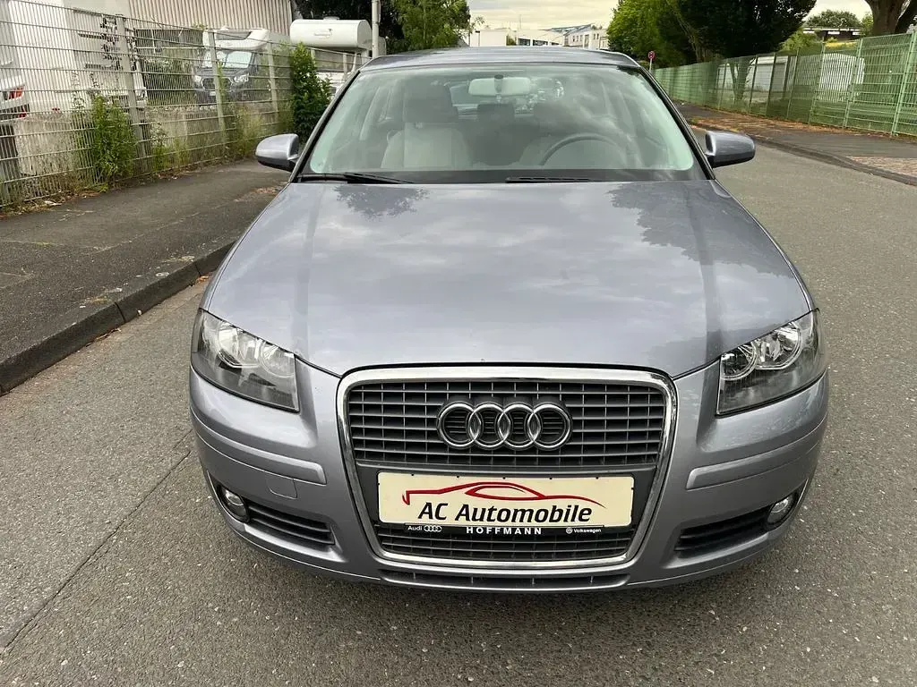 Gebraucht Audi A3 Attraction 102 PS (75 kW) 2008 Silber Kleinwagen