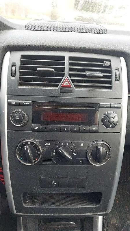 Gebraucht Mercedes B150 95 PS (69 kW) 2007 Van / Kleinbus