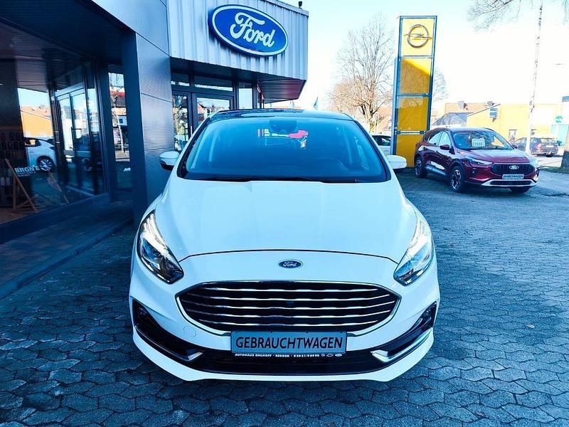 Gebraucht Ford S-MAX Titanium 190 PS (139 kW) 2020 Weiß Van / Kleinbus