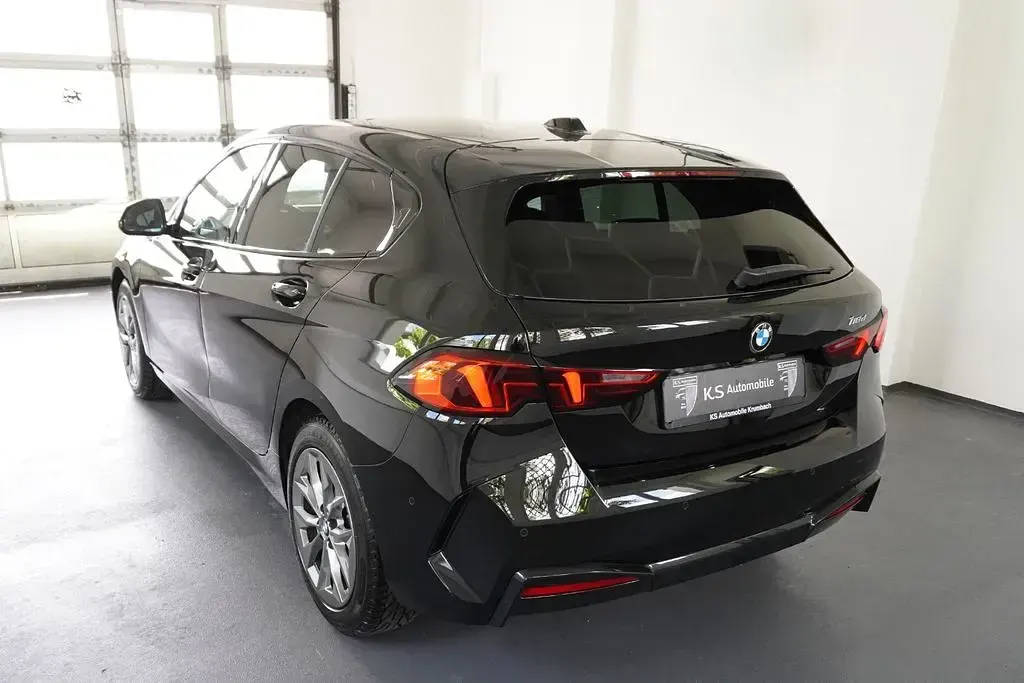 Gebraucht BMW 118 150 PS (110 kW) 2025 Schwarz Kleinwagen