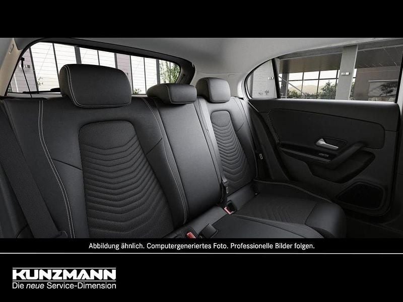 Gebraucht Mercedes A200 Progressive 150 PS (110 kW) 2024 Polarweiss Limousine