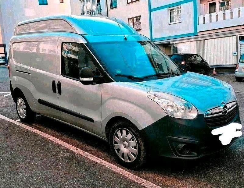 Gebraucht Opel Combo 105 PS (77 kW) 2014 Silber Van / Kleinbus