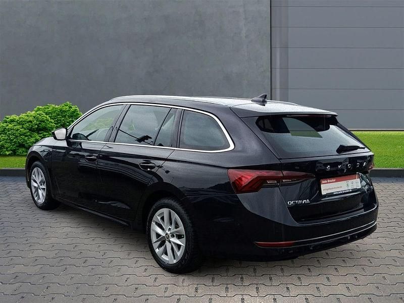 Gebraucht Skoda Octavia Style 204 PS (150 kW) 2022 Schwarz Kombi