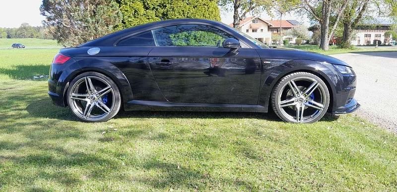 Gebraucht Audi TT 184 PS (135 kW) 2015 Schwarz Coupé