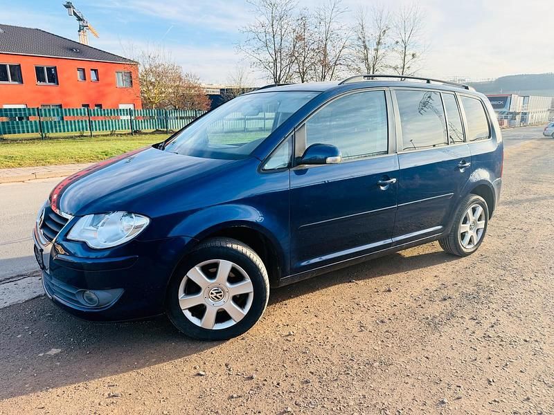 Blau Gebraucht 2009 VW Touran Van / Kleinbus | 2.300 € (Superpreis) - Bild 1/4