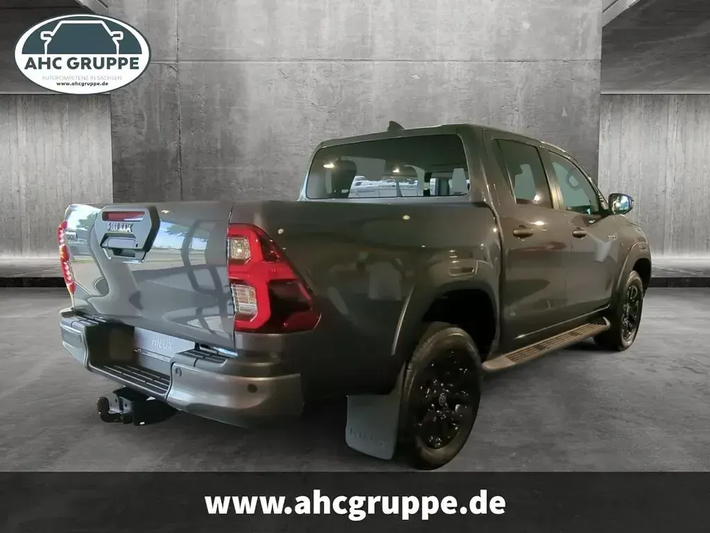 Neu Toyota HiLux 205 PS (150 kW) 2026 Grau Pickup