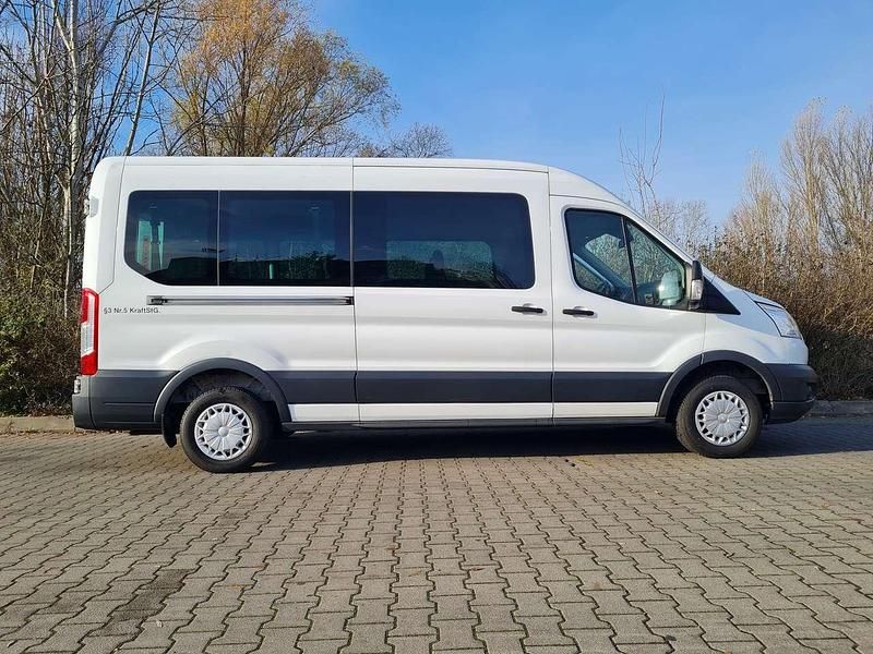 Second-hand Ford Transit 101 CP (74 kW) 2017 Alb Monovolum