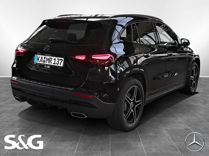 Gebraucht Mercedes GLA200 AMG 163 PS (119 kW) 2025 Metalliclack kosmosschwarz SUV
