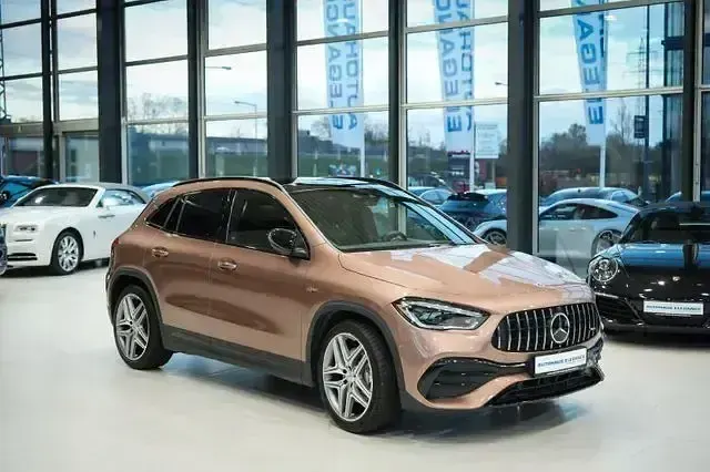 Gebraucht Mercedes GLA35 AMG AMG 306 PS (225 kW) 2021 Rosegold  metalliclack SUV