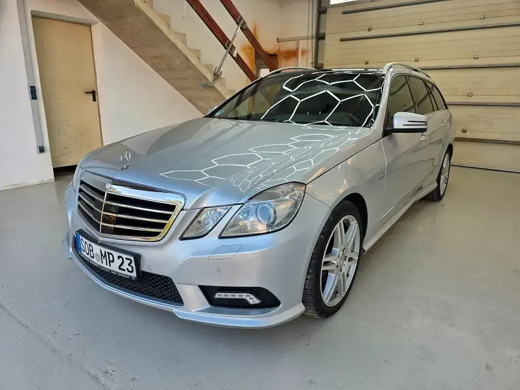 Gebraucht Mercedes E350 231 PS (169 kW) 2009 Silber Kombi