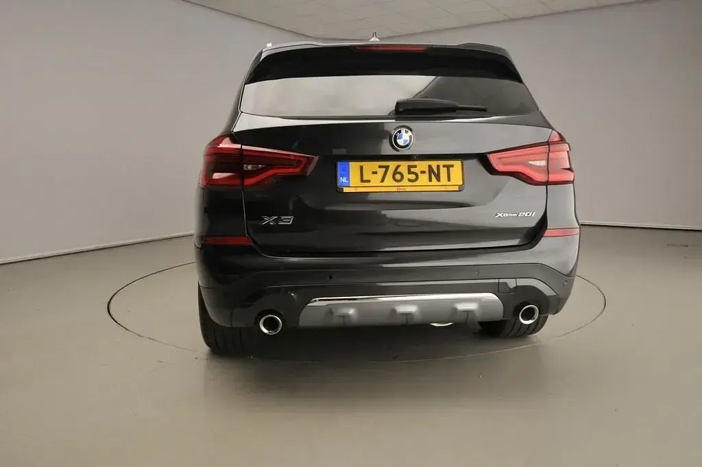 Gebraucht BMW X3 Sport Line 184 PS (135 kW) 2021 Grau SUV