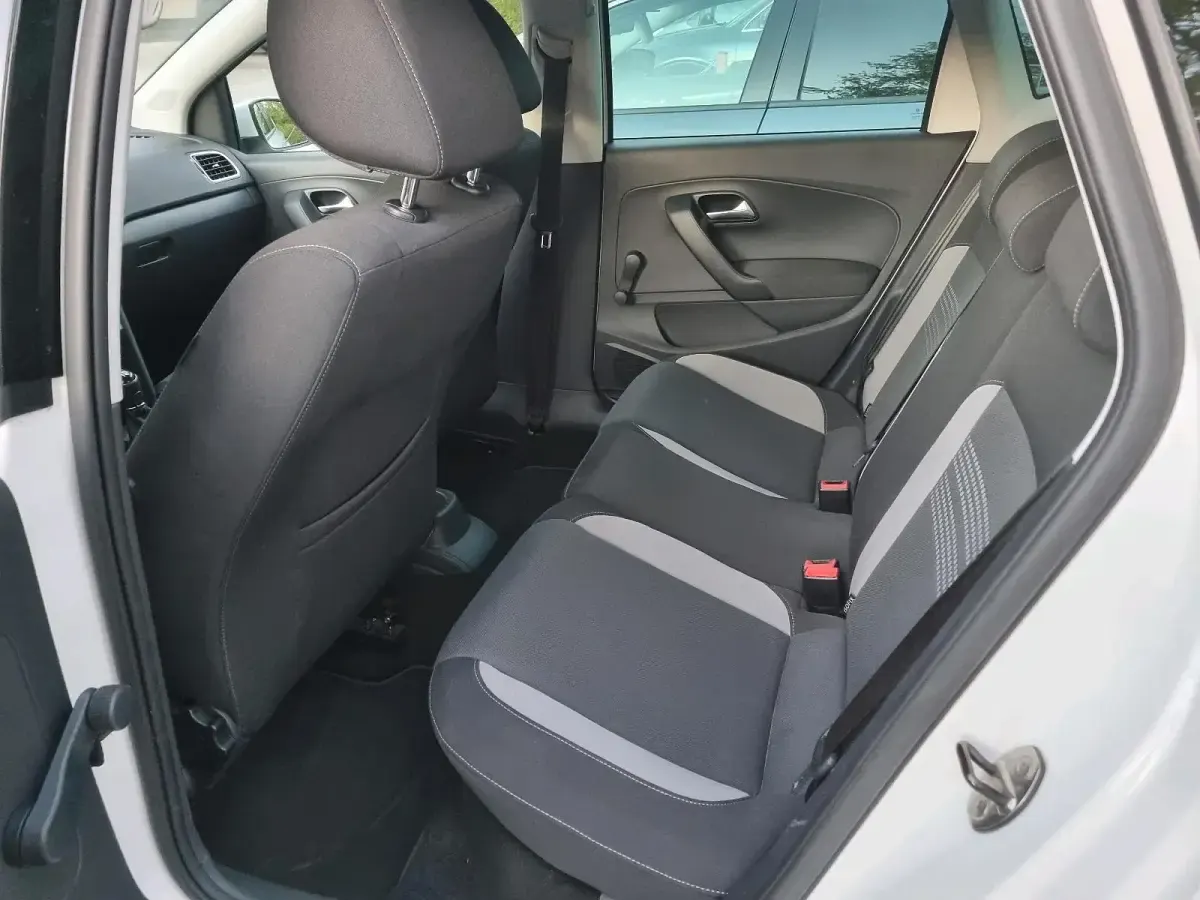 Usata VW Polo Life 60 CV (44 kW) 2013 Bianco Utilitaria