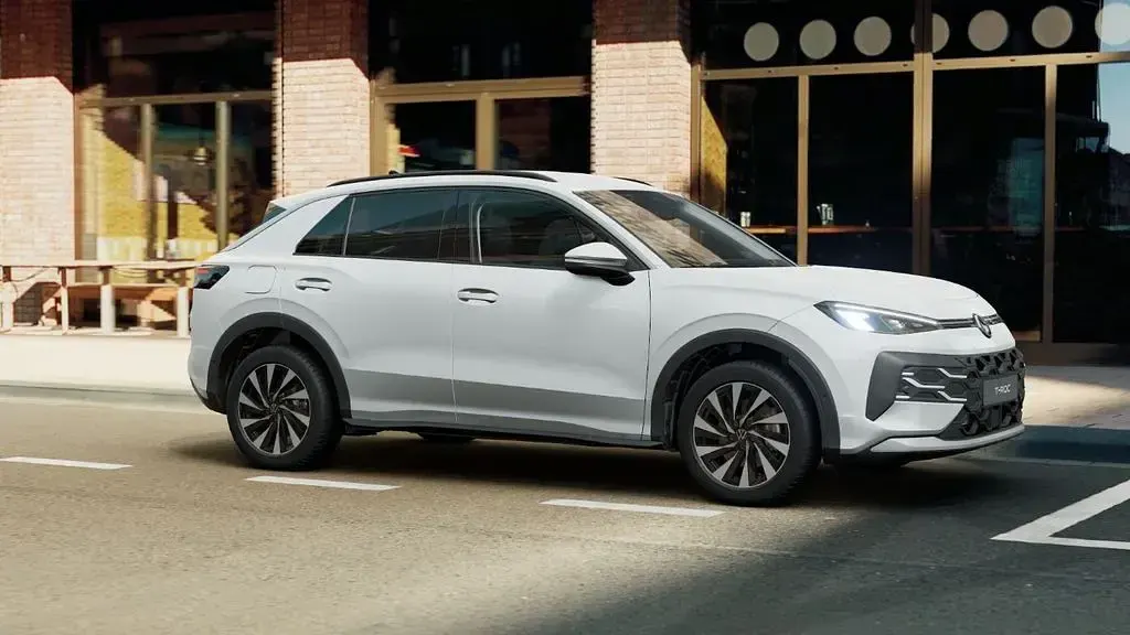Neu VW T-Roc R 116 PS (85 kW) 2026 Weiß (pure white uni) SUV