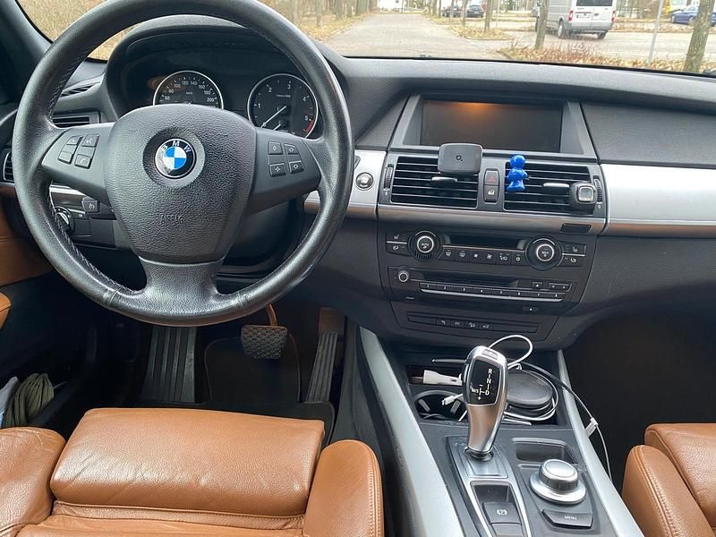 Braun Gebraucht 2007 BMW X5 SUV | 7.999 € (Fairer Preis) - Bild 1/4