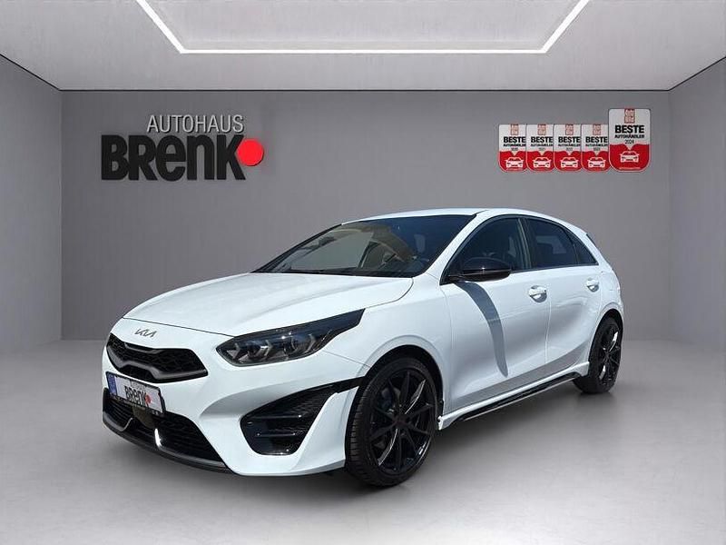 (wd) cararraweiss Gebraucht 2022 Kia Ceed GT-Line Limousine | 21.750 € (Fairer Preis) - Bild 1/3