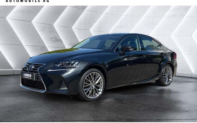 Schwarz Gebraucht 2020 Lexus IS300h Limousine | 32.990 € - Bild 1/4