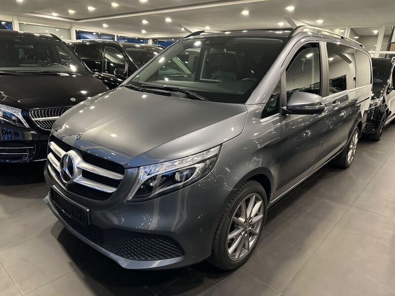 Grau Gebraucht 2020 Mercedes V250 Edition Van / Kleinbus | 38.700 € (Fairer Preis) - Bild 1/4