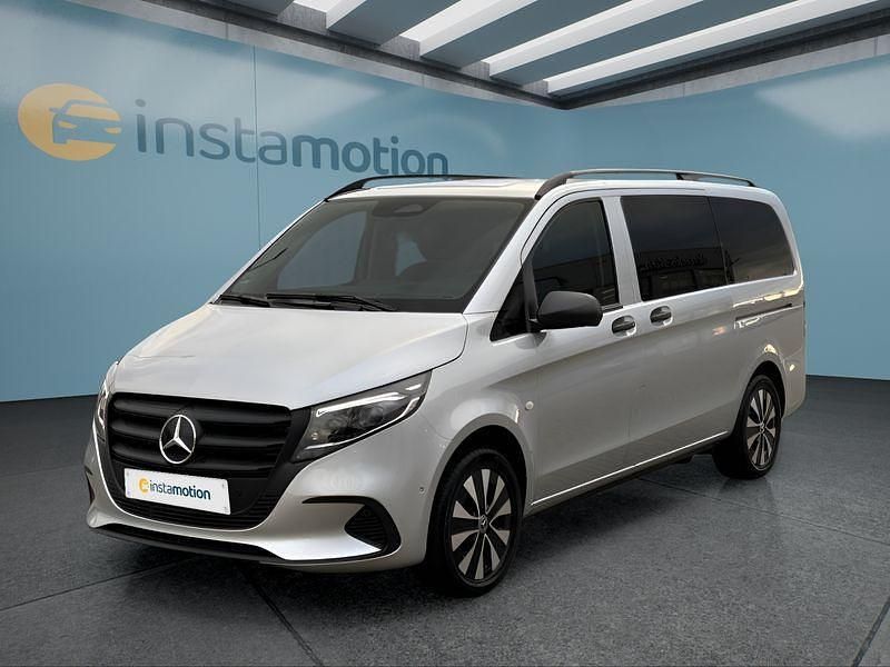 Silber Gebraucht 2025 Mercedes Vito Van / Kleinbus | 71.449 € - Bild 1/4