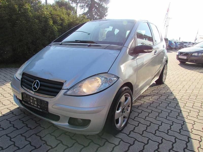 Silber Gebraucht 2004 Mercedes A180 Classic Limousine | 490 € (Superpreis) - Bild 1/4