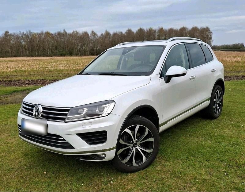 Gebraucht VW Touareg 262 PS (192 kW) 2015 Weiß SUV