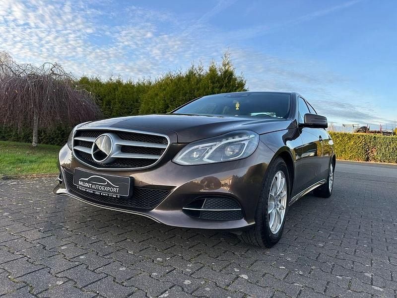 Gebraucht Mercedes E300 231 PS (169 kW) 2014 Braun Limousine