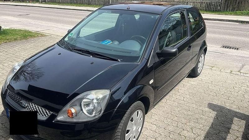 Schwarz Gebraucht 2008 Ford Fiesta Kleinwagen | 990 € (Superpreis) - Bild 1/4