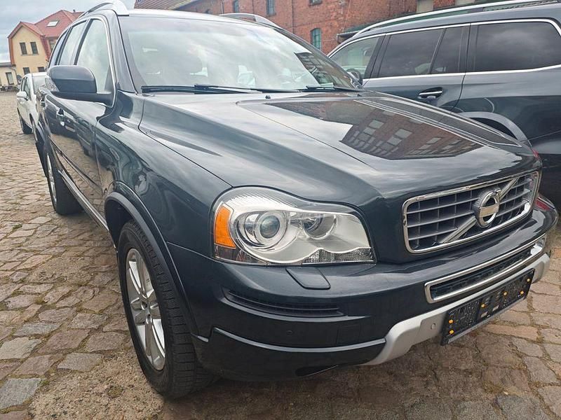 Savile grey / metallic exterio Gebraucht 2014 Volvo XC90 Momentum SUV | 14.999 € (Fairer Preis) - Bild 1/4