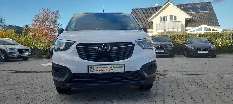 Gebraucht Opel Combo Life 102 PS (75 kW) 2023 Weiß Van / Kleinbus