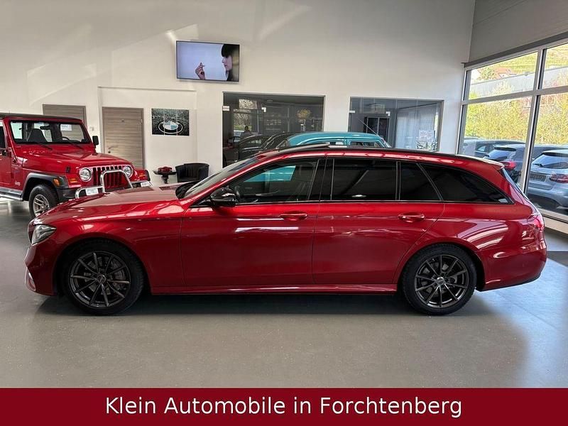 Gebraucht Mercedes E250 AMG line 211 PS (155 kW) 2017 Rot Limousine