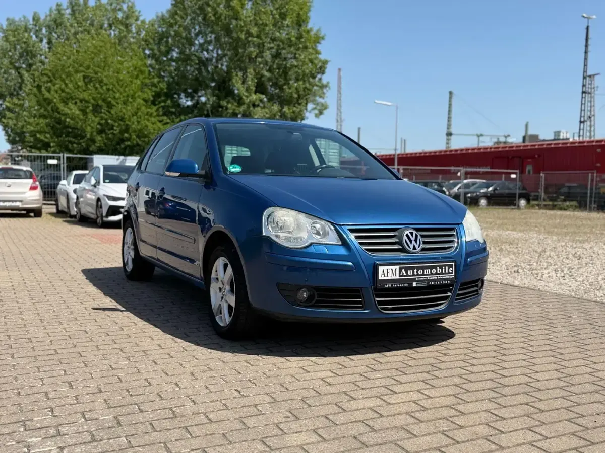 Gebraucht VW Polo 64 PS (47 kW) 2006 Blau Kleinwagen