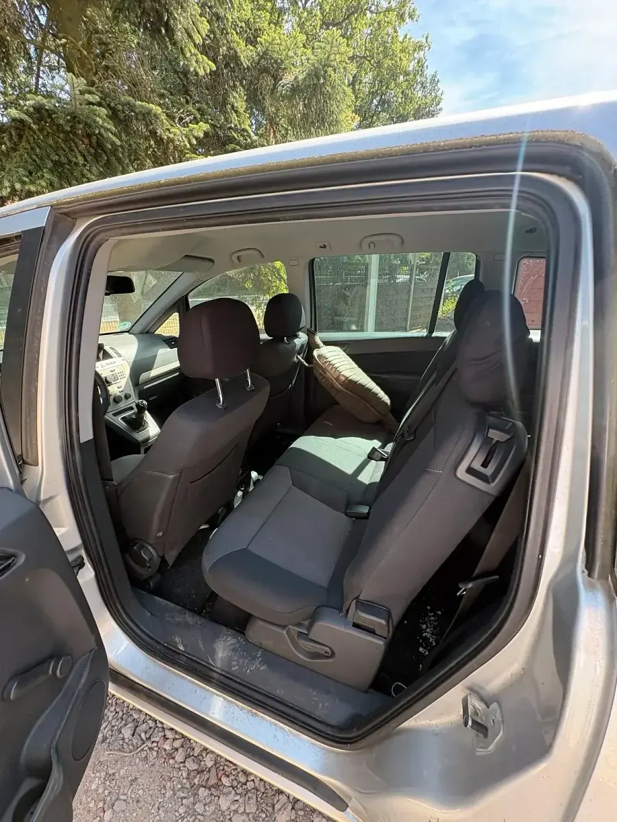 Gebraucht Opel Zafira 150 PS (110 kW) 2008 Silber Van / Kleinbus