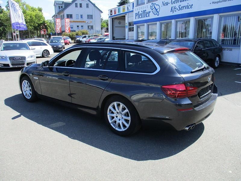 Gebraucht BMW 520 Performance 184 PS (135 kW) 2013 Grau metallic Kombi