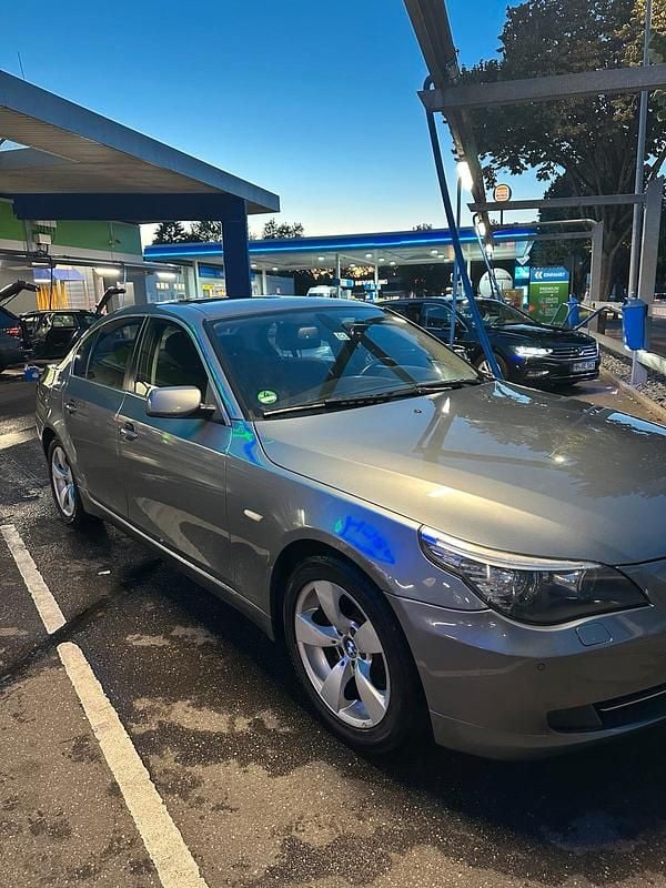 Silber Gebraucht 2008 BMW 523 Limousine | 5.300 € (Fairer Preis) - Bild 1/4