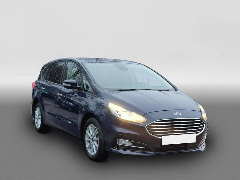 Gebraucht Ford S-MAX Titanium 190 PS (139 kW) 2022 Blau Van / Kleinbus