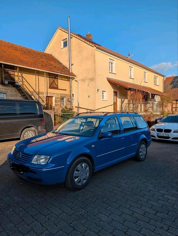 Gebraucht VW Bora 105 PS (77 kW) 2002 Blau Kombi