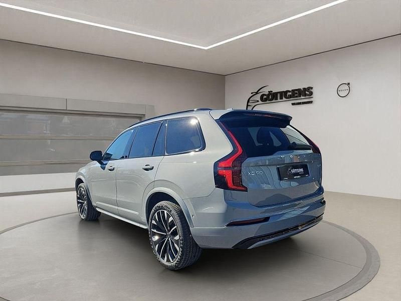 Neu Volvo XC90 Plus 455 PS (334 kW) 2026 Grau SUV