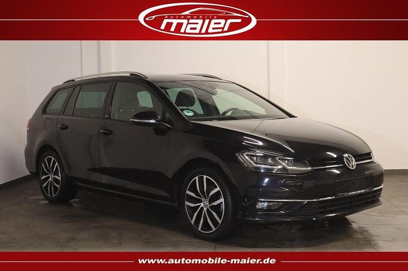 Schwarz Gebraucht 2020 VW Golf VII United Limousine | 15.600 € (Superpreis) - Bild 1/4