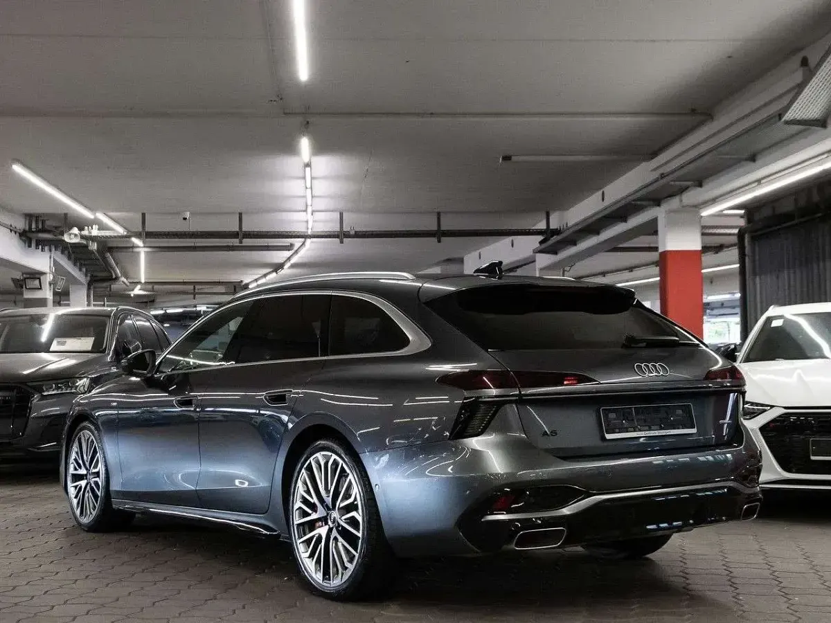 Neu Audi A6 S-Line 367 PS (269 kW) 2025 Daytonagrau perleffekt Kombi