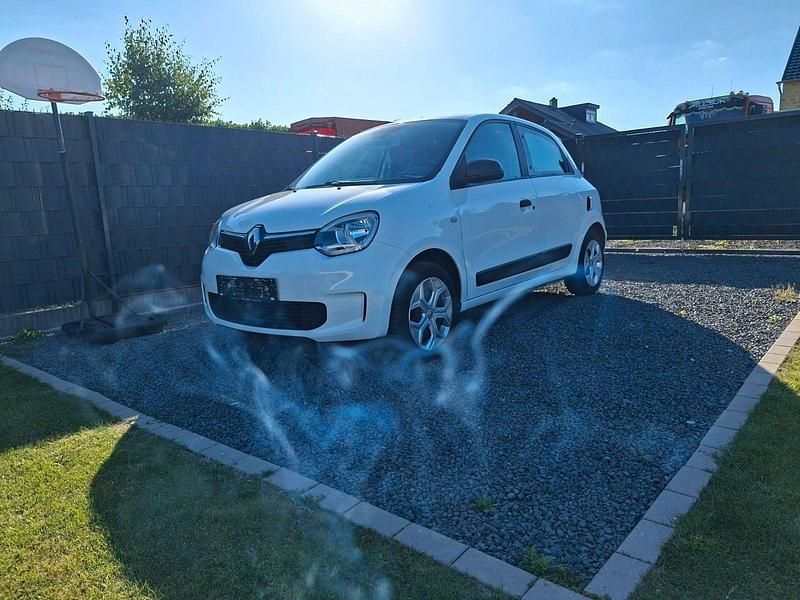 Weiß Gebraucht 2019 Renault Twingo Life Kleinwagen | 7.290 € (Guter Preis) - Bild 1/4