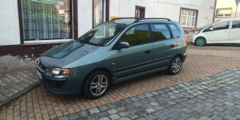 Grün Gebraucht 2004 Mitsubishi Space Star Van / Kleinbus | 1.850 € (Fairer Preis) - Bild 1/4