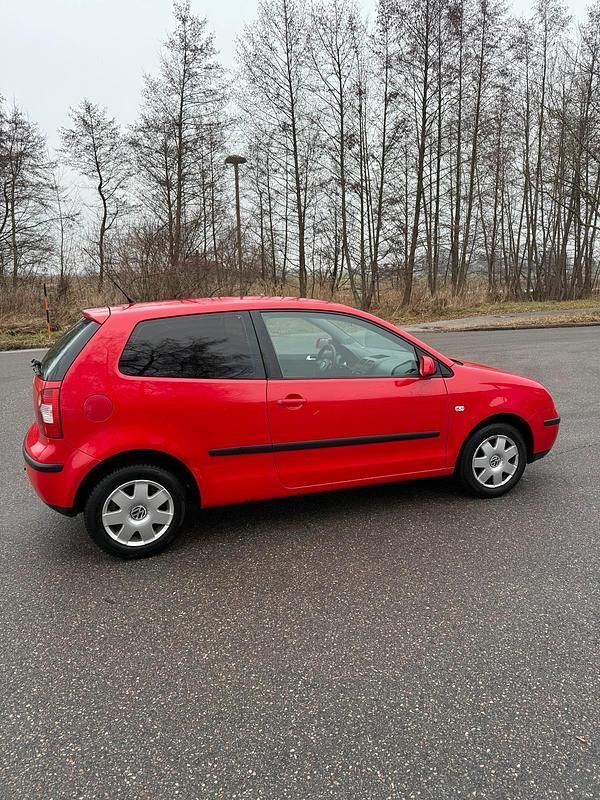 Gebraucht VW Polo 54 PS (39 kW) 2002 Rot Kleinwagen