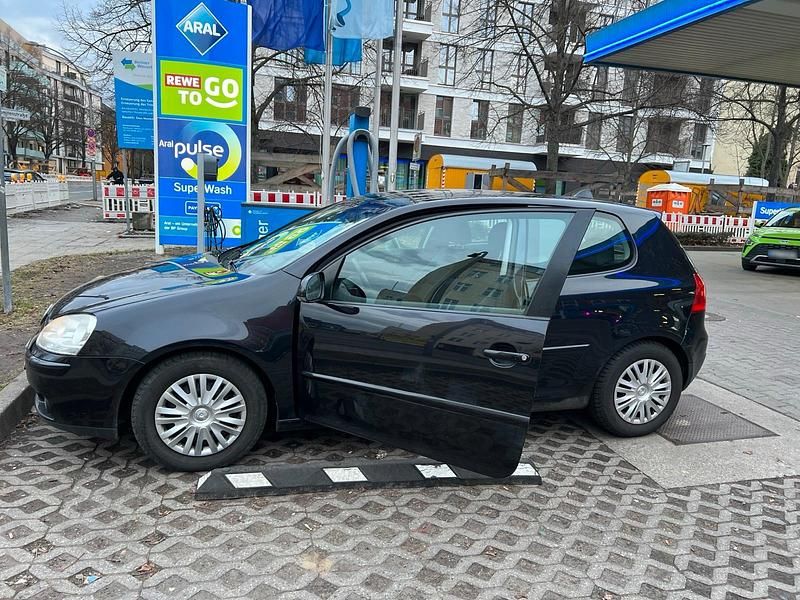 Gebraucht VW Golf 75 PS (55 kW) 2005 Schwarz Coupé