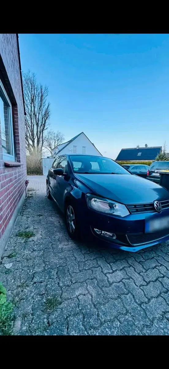 Gebraucht VW Polo 60 PS (44 kW) 2012 Blau Kleinwagen